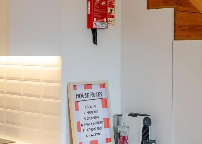 Invictus Escape - Jacuzzi & Charm In The דירה פורטו