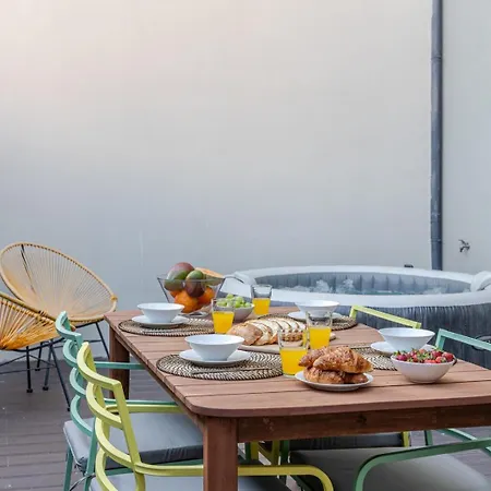 Invictus Escape - Jacuzzi & Charm In The * Porto