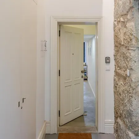 Invictus Escape - Jacuzzi & Charm In The Apartment