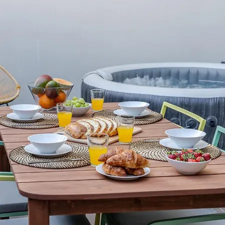 Invictus Escape - Jacuzzi & Charm In The Appartement *