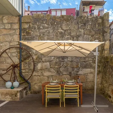 Invictus Escape - Jacuzzi & Charm In The Appartement