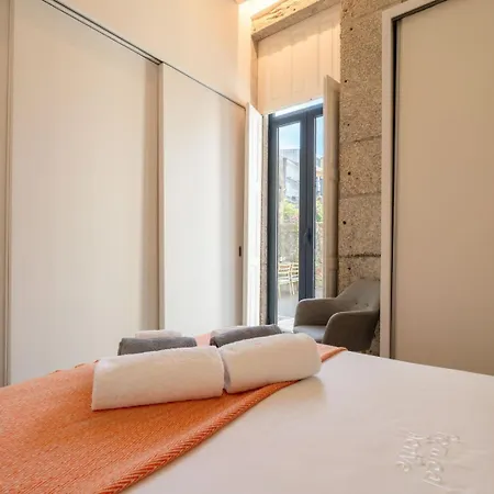 Invictus Escape - Jacuzzi & Charm In The Apartamento *