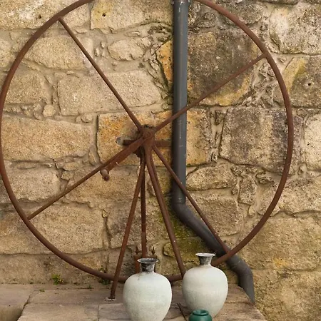 Invictus Escape - Jacuzzi & Charm In The Porto