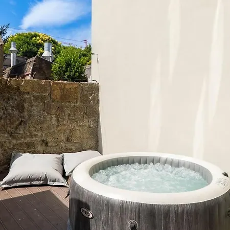Invictus Escape - Jacuzzi & Charm In The Appartement Porto