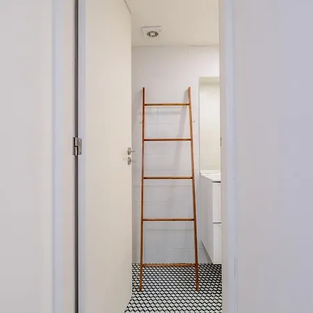 Invictus Escape - Jacuzzi & Charm In The Apartamento *