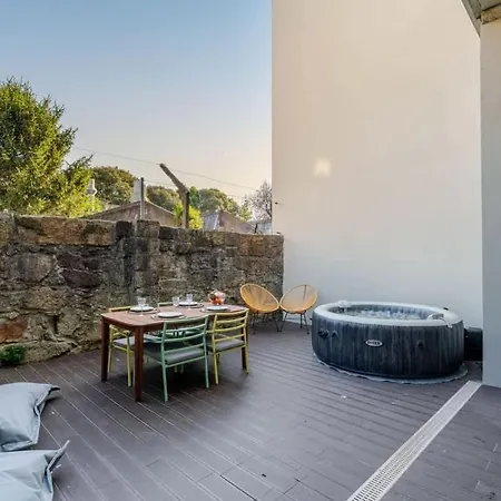 Apartament Invictus Escape - Jacuzzi & Charm In The
