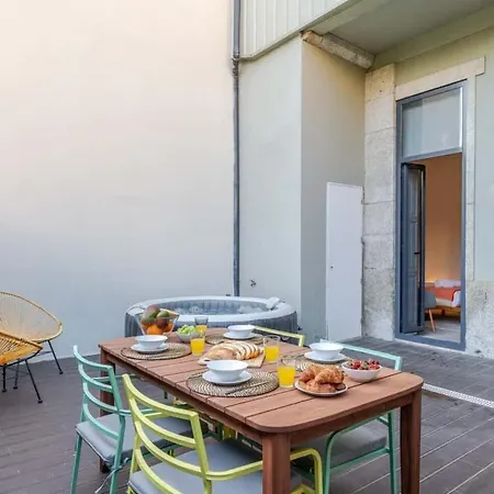 Apartament Invictus Escape - Jacuzzi & Charm In The