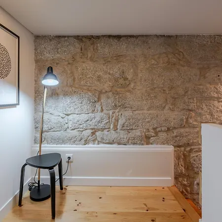 Invictus Escape - Jacuzzi & Charm In The Apartment *