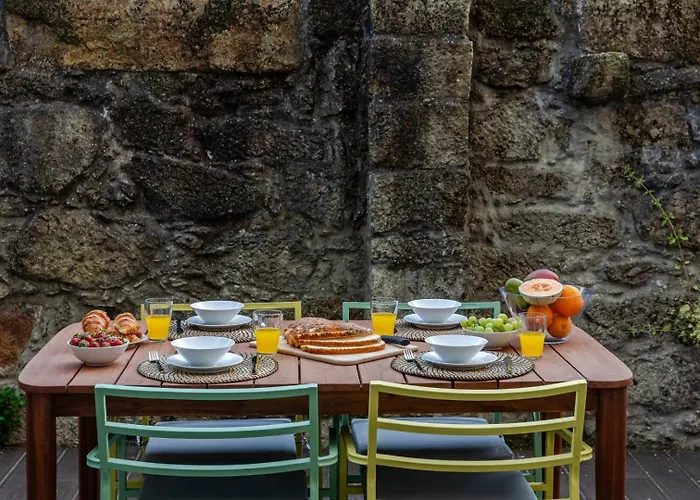 Invictus Escape - Jacuzzi & Charm In The 公寓