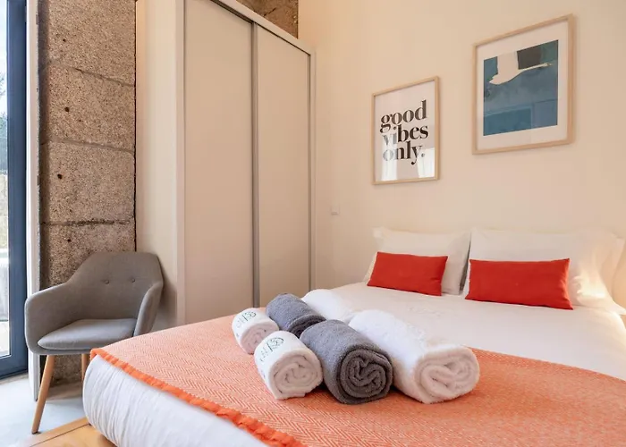 Invictus Escape - Jacuzzi & Charm In The Lägenhet Oporto