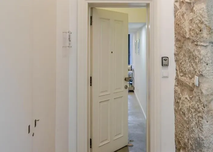 Invictus Escape - Jacuzzi & Charm In The * 波尔图