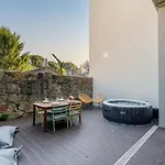 Apartman Invictus Escape - Jacuzzi & Charm In The *