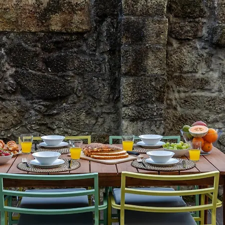 Invictus Escape - Jacuzzi & Charm In The Апартаменты