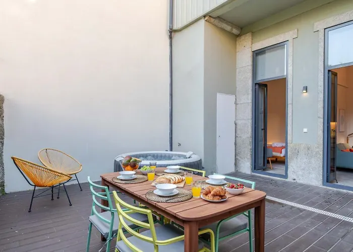 Invictus Escape - Jacuzzi & Charm In The Appartement Porto