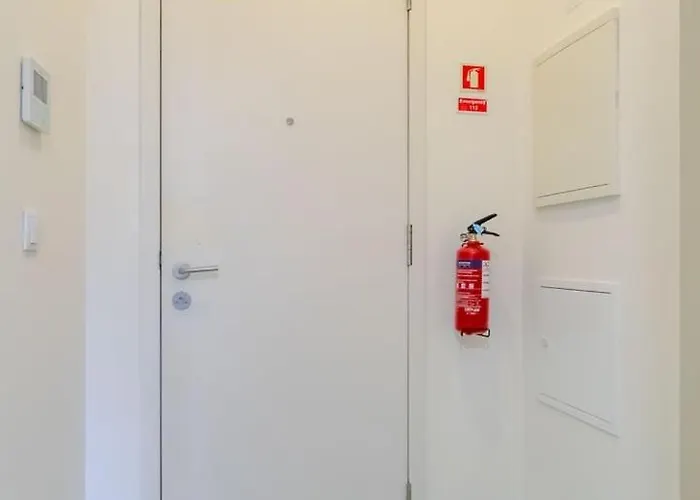 Invictus Escape - Jacuzzi & Charm In The Appartement Porto