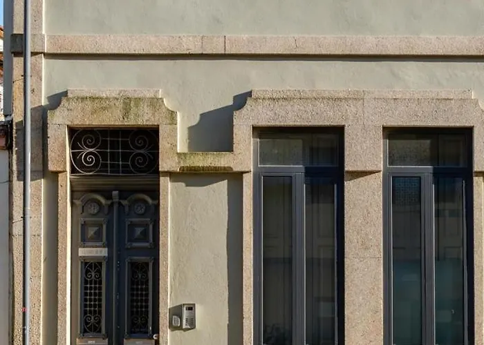 Invictus Escape - Jacuzzi & Charm In The Appartement